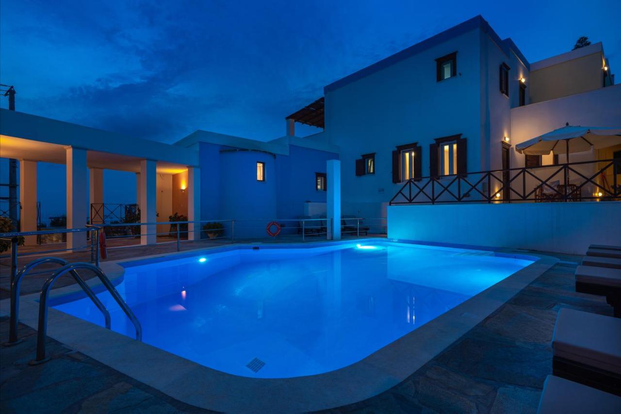 Reggina'S Apartments Finikas  Bagian luar foto