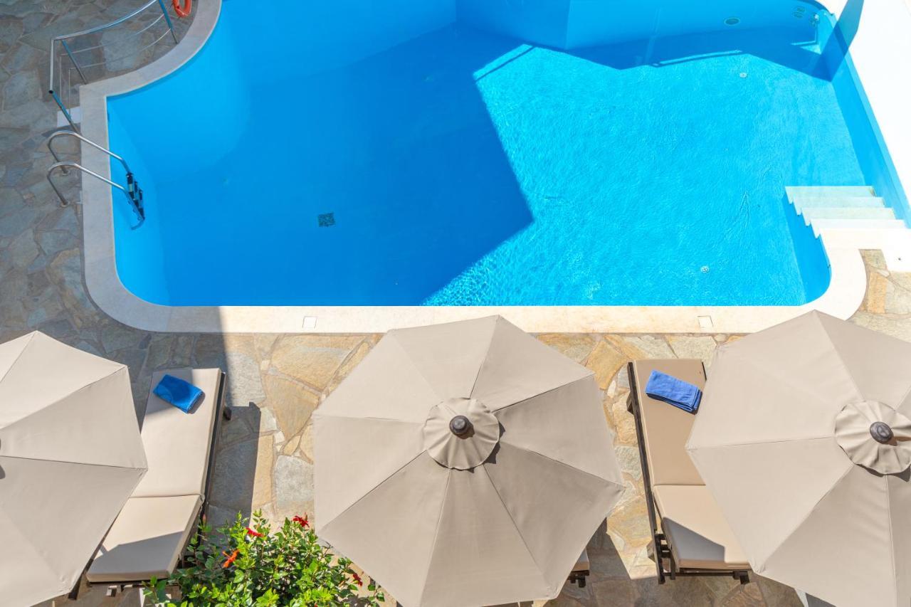 Reggina'S Apartments Finikas  Bagian luar foto