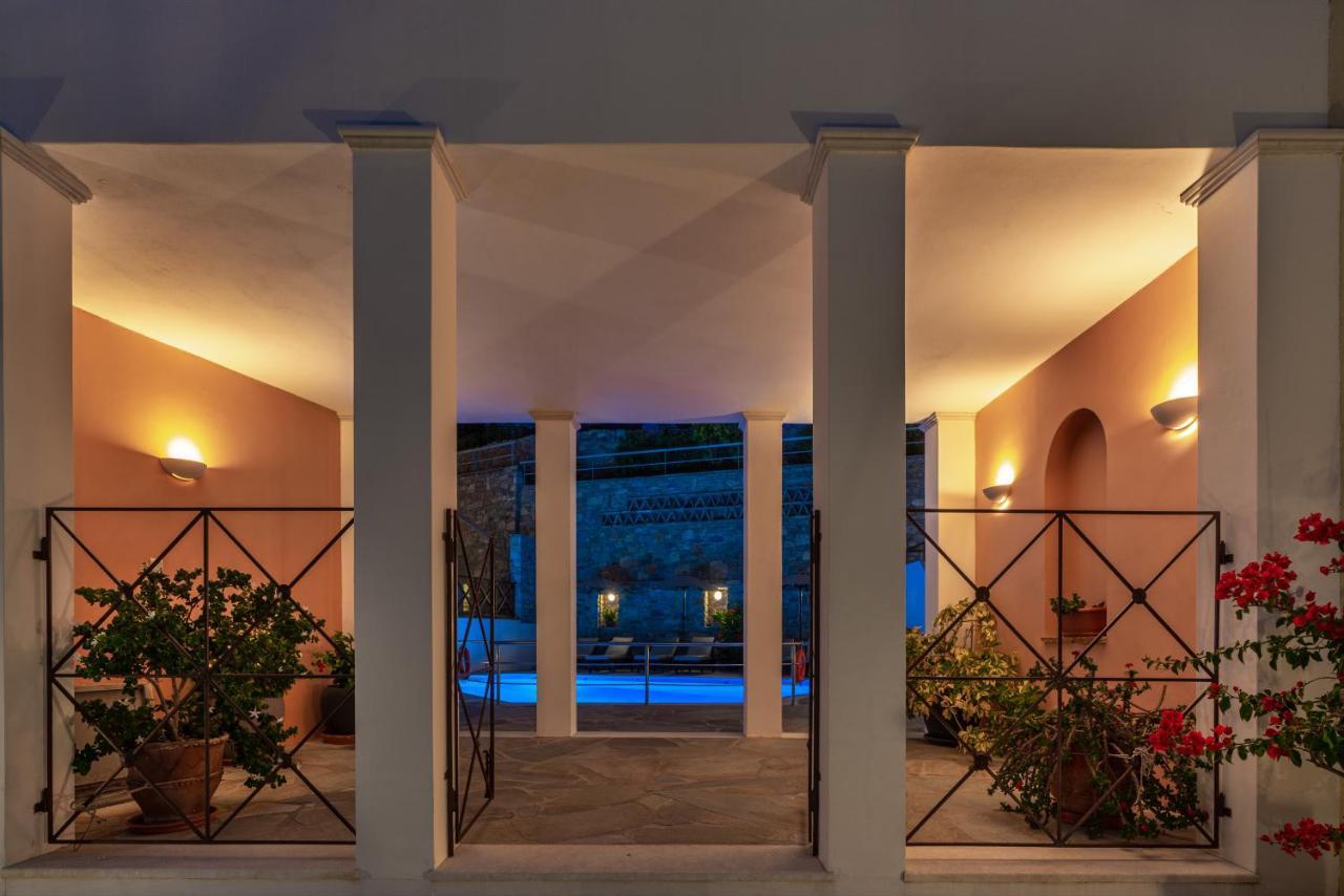 Reggina'S Apartments Finikas  Bagian luar foto