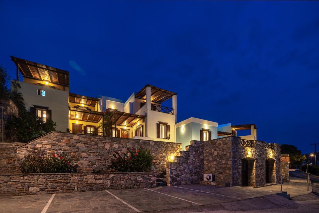 Reggina'S Apartments Finikas  Bagian luar foto